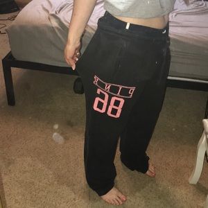 BLACK PINK SWEATPANTS!